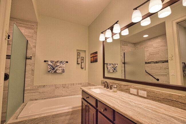 Building Photo - BEACH FRONT! Seasonal/Annual Rental – Turnkey Stunning Condo on Venice Island, 1,700+ sq ft, 2 Be...
