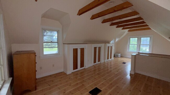 Building Photo - Charming Home in the Heart of OMP Wine Country