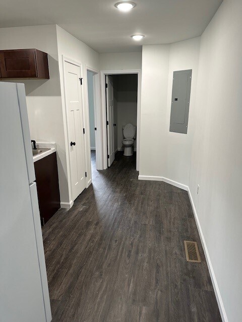 Building Photo - 69 Weesner Dr
