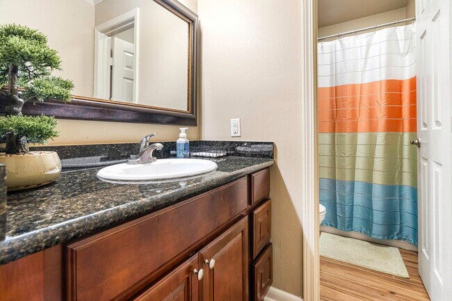 Building Photo - 5332 David Dr