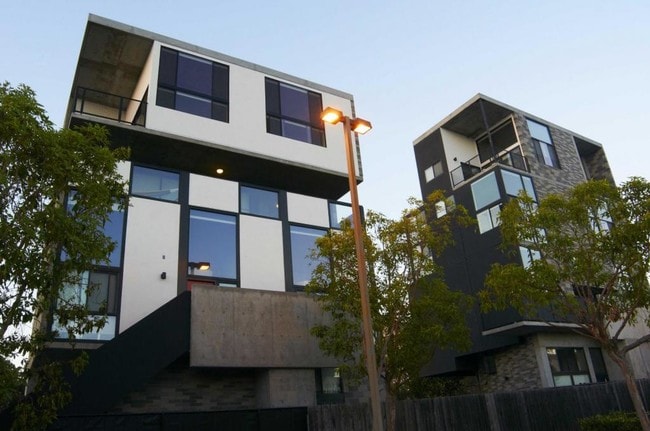 Building Photo - 4017 1st Ave