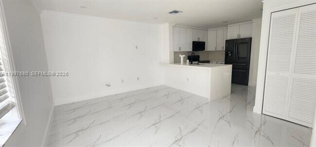 Building Photo - 11243 SW 245th St