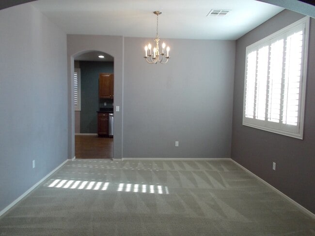 Building Photo - Spacious 3-Bedroom Cul-de-Sac Home in Prime Location