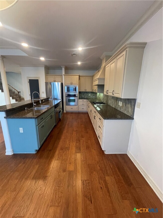 Building Photo - 34 Cotswold Ln