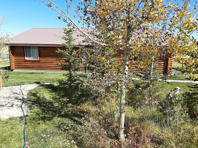 Building Photo - 18 Genetti Dr
