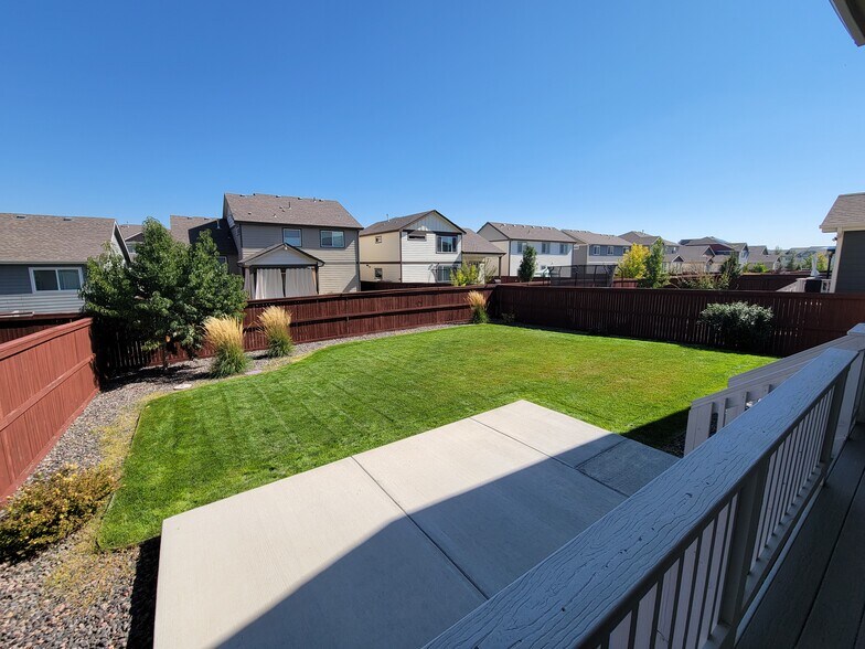 Building Photo - 2067 Moon Rise Dr