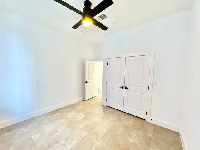 Building Photo - 2102 Mechanic St