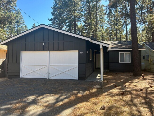 Primary Photo - Al Tahoe Home - 3 Bed, 2 Bath with 2 Car G...