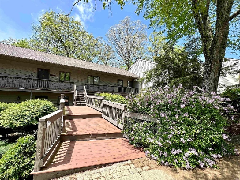 Primary Photo - 1843 Waters Edge Dr