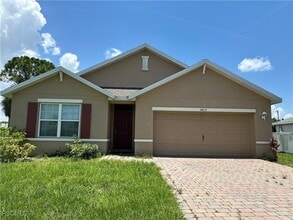 Building Photo - 4417 SW 15th Pl