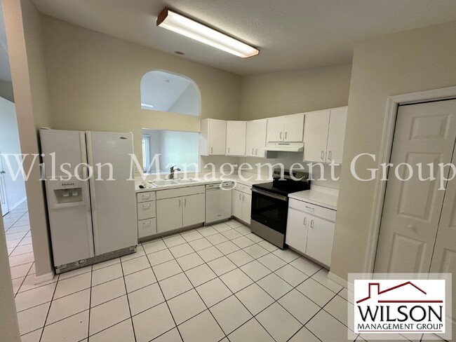 Building Photo - 4066 Bonnie Dr