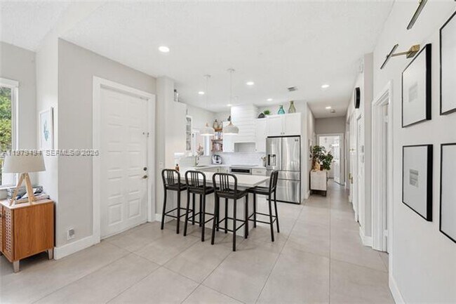 Building Photo - 1166 SW 158th Way