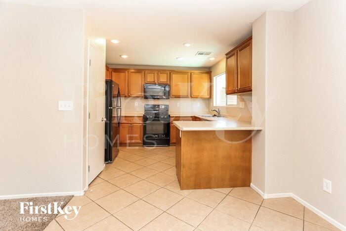 Building Photo - 9124 Spirit Canyon Ave