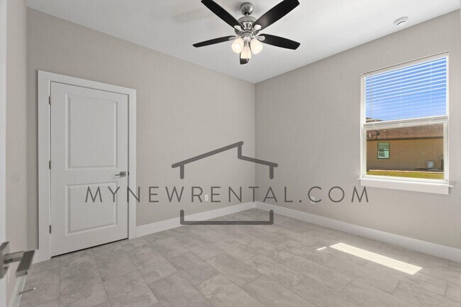 Building Photo - 2241 Nordendale Blvd