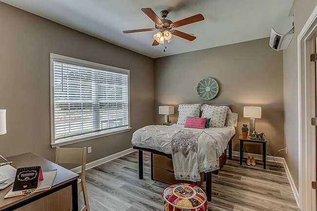 Building Photo - Shared Housing Experience in Memphis -> @t...
