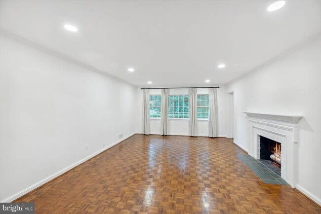 Building Photo - 6313 Stoneham Ln