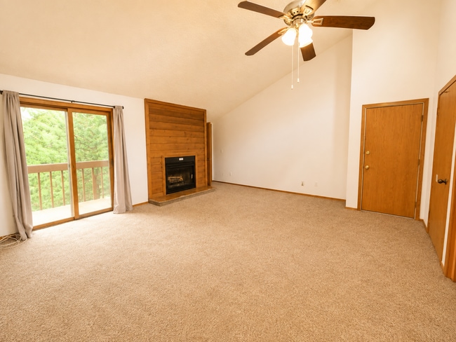 Building Photo - 2932 Shadow Creek Dr