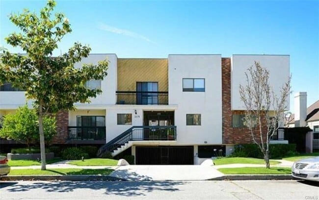 Building Photo - 315 Raymond Ave