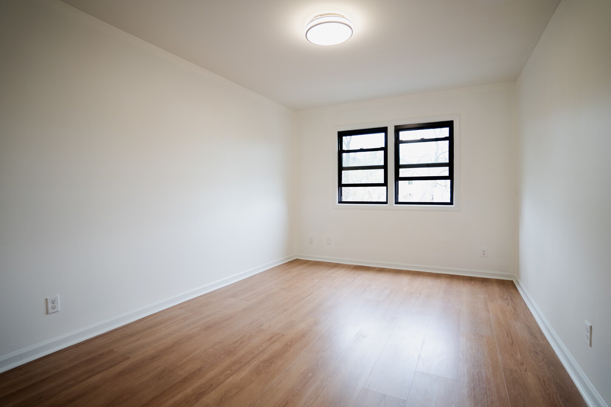 Building Photo - 27 Alan Ter