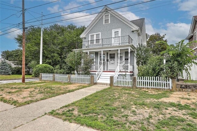 Building Photo - 40 Brightridge Ave