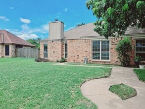Building Photo - Westover 926-928