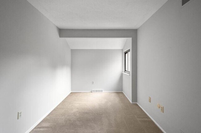 Building Photo - 214 Wedgewood Rd