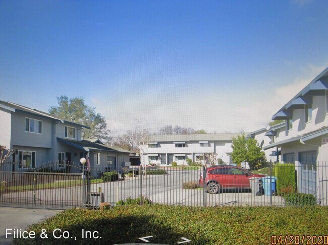 Primary Photo - 8195 Parish Way