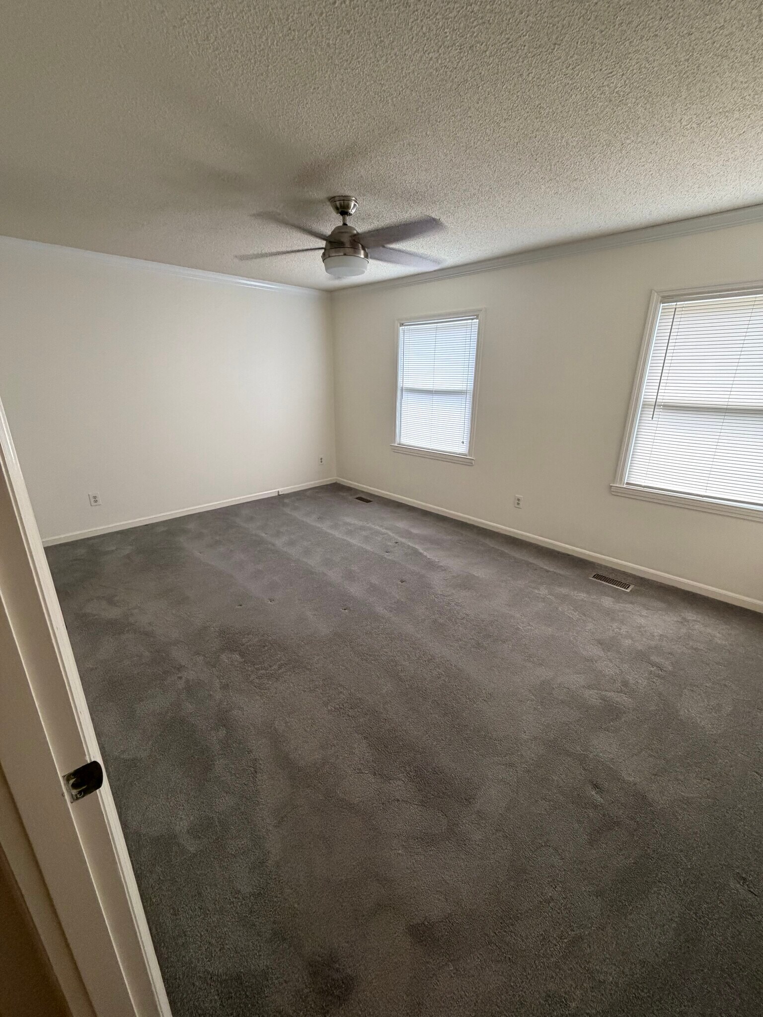 Building Photo - 2208 Montreat Dr