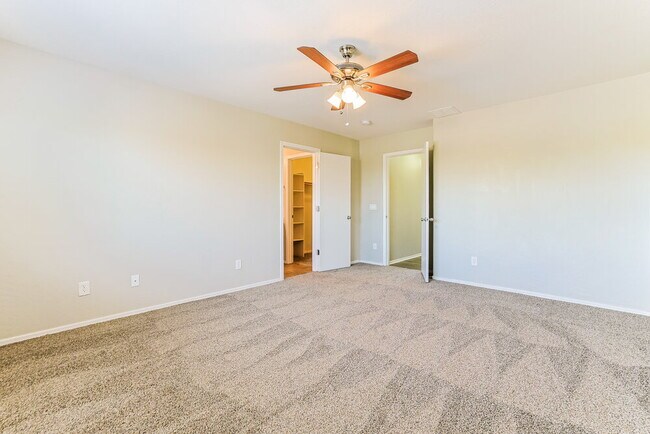 Building Photo - 2415 W Wrangler Way