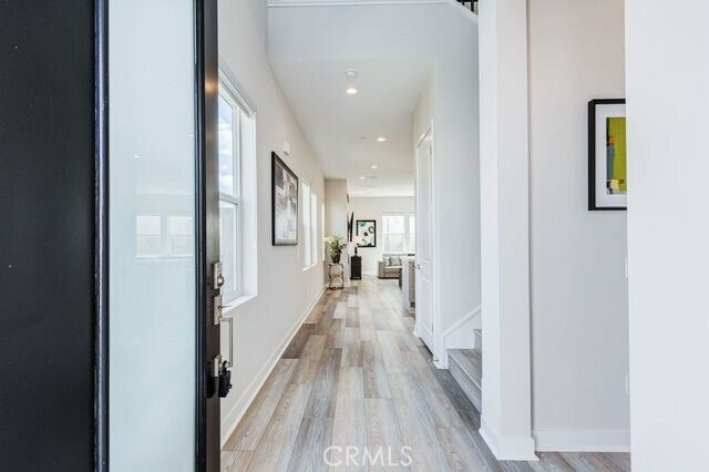 Building Photo - 260 Holliston