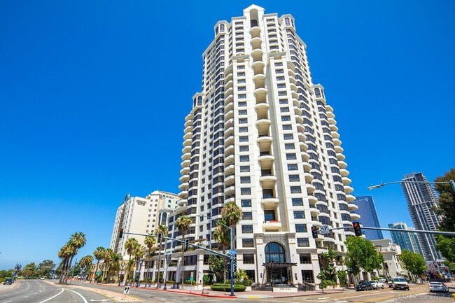 Building Photo - 700 W Harbor Dr