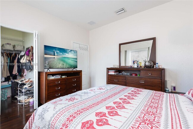 Building Photo - 18361 SW 154th Ave