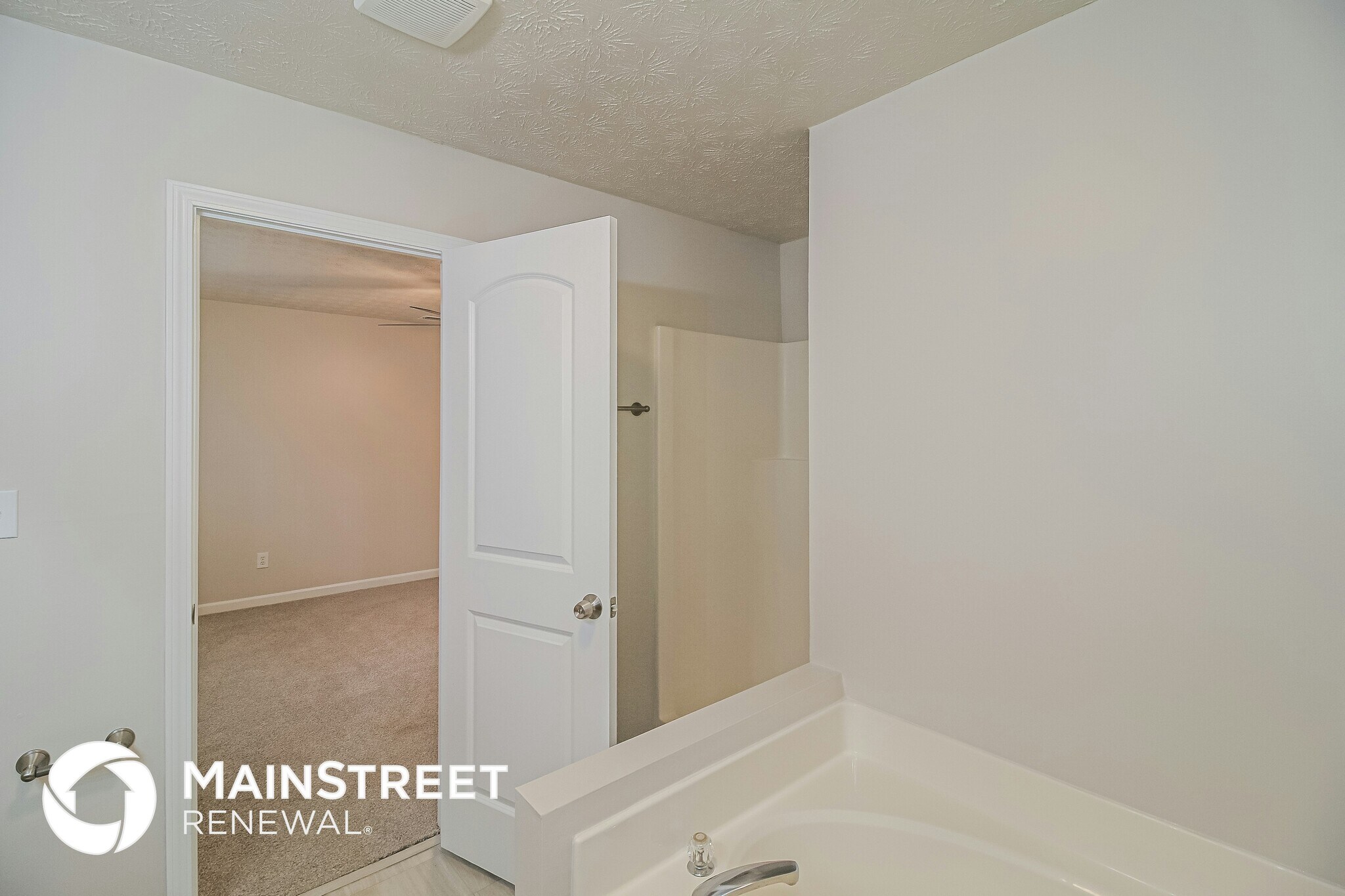 Building Photo - 5862 Homestead Cir