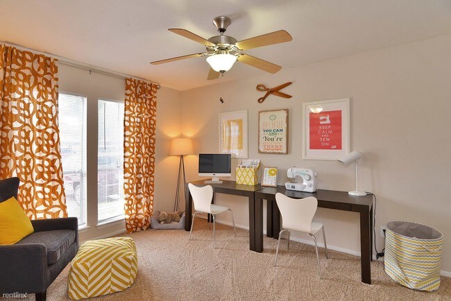 Building Photo - 100 Wilcrest Dr