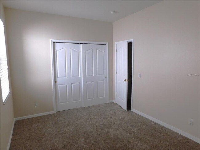 Building Photo - 6624 Waterton Dr