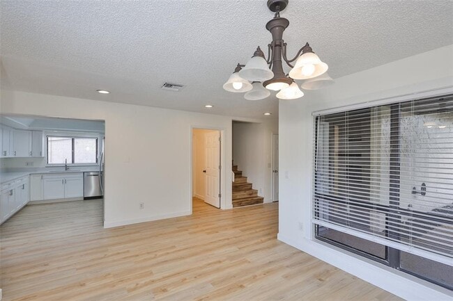 Building Photo - 13703 Sweetwater Cove Pl