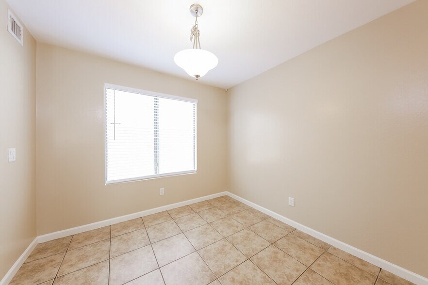 Building Photo - 13016 W St Moritz Ln