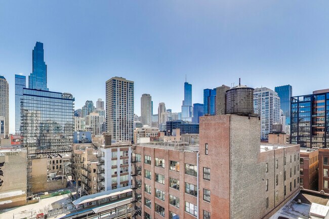 Building Photo - 757 N Orleans St
