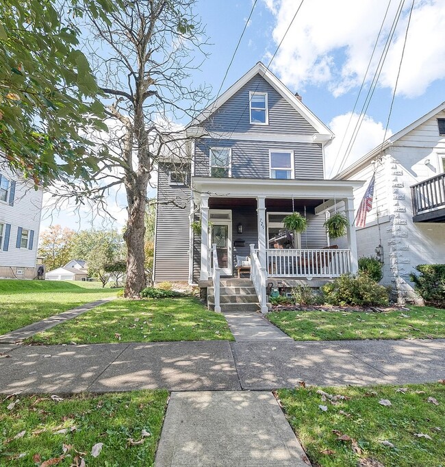 Primary Photo - This renovated family friendly home will e...