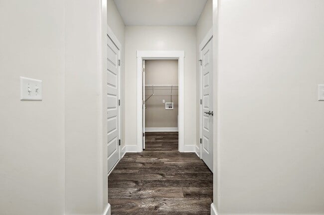 Building Photo - 2160 Welltown Ln