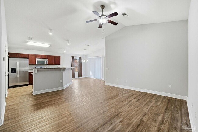 Building Photo - 8105 Nalo Creek Loop