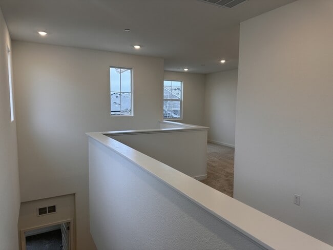 Building Photo - 10224 Sesti Wy