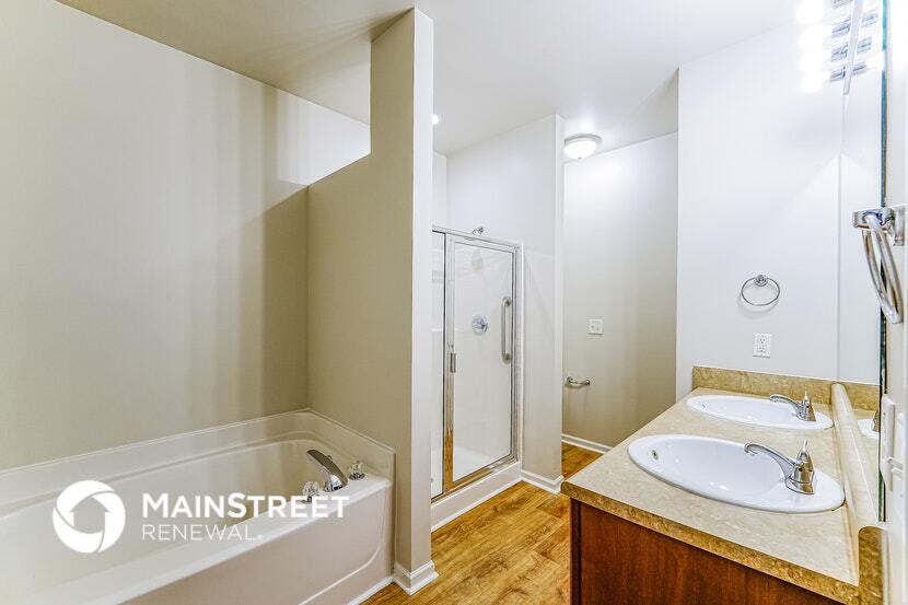 Building Photo - 5020 Kelly Creek St