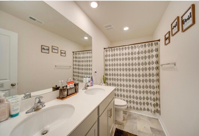 Building Photo - 9609 Margrave Dr