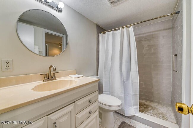 Building Photo - 2321 Costa Verde Blvd