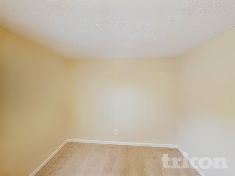 Building Photo - 2845 Spring Green Way