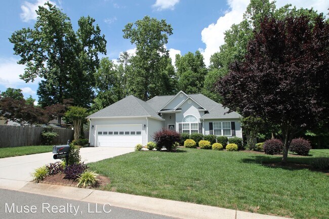 Building Photo - 3 br, 2 bath House - 417 Swallowtail Court