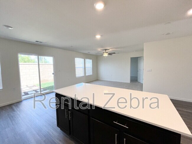 Building Photo - 4063 Cinnabar Ct