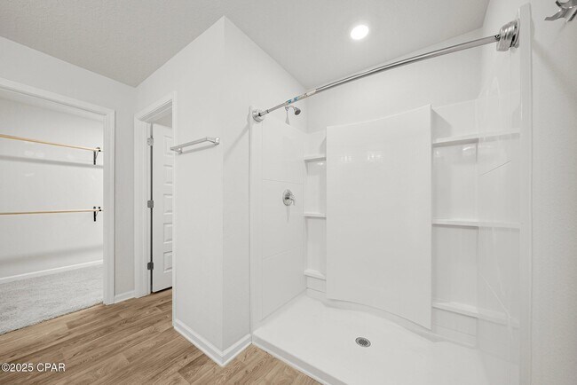 Building Photo - 123 Tiller Dr