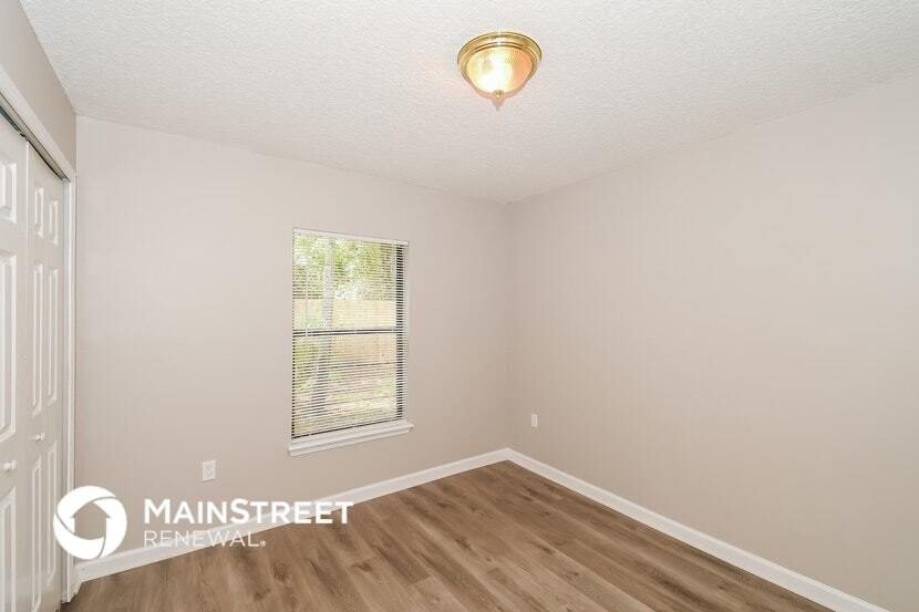 Building Photo - 8306 Longspur Ave